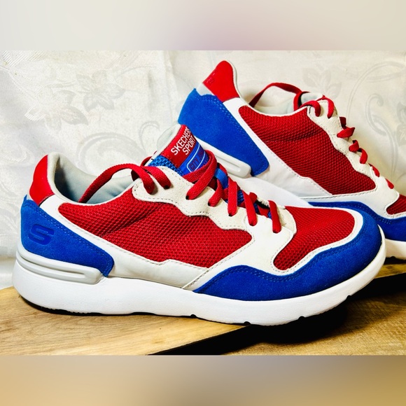 Unique Skechers City Joggers Red Blue Leather Sneaker Men's Size 9.5US Rare - Picture 2 of 7